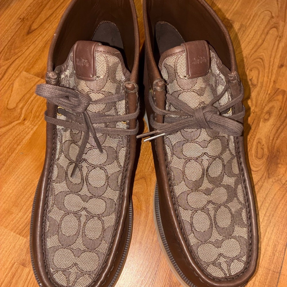 Coach Men's Brown and Tan Chukka Boots